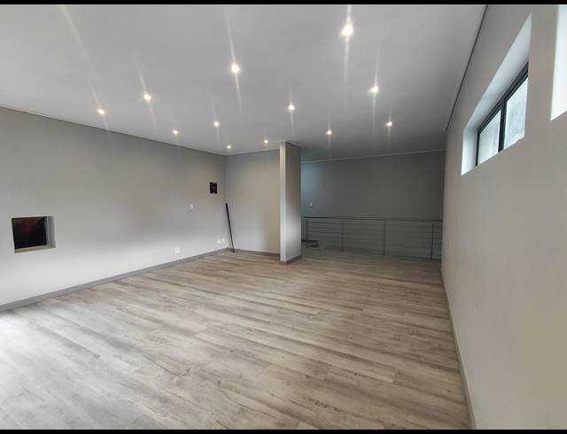 5 BEDROOM FREESTANDING FOR SALE IN BENDOR